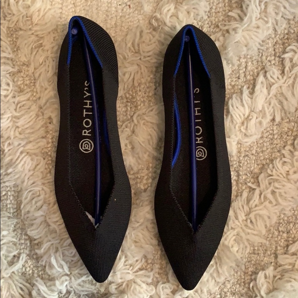 New in Box Rothy’s Black Solid “The Point” Size 9